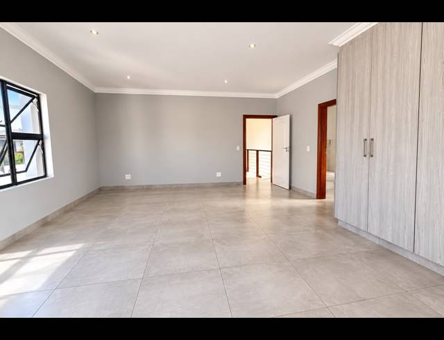 3 BEDROOM FREEHOLD TO LET IN SALT ROCK